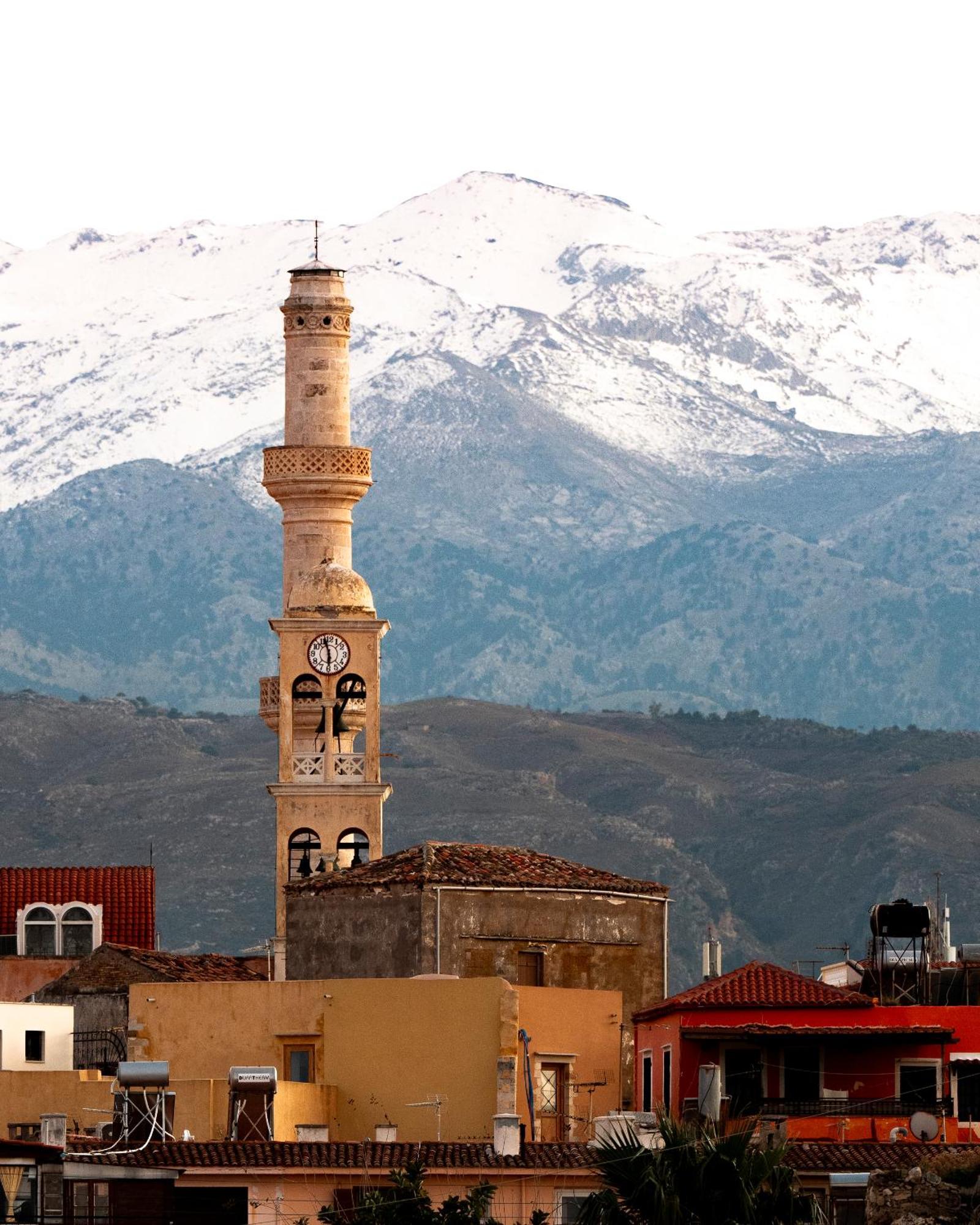 فندق كازا دلفينو هوتل آند سبا خانيا المظهر الخارجي الصورة